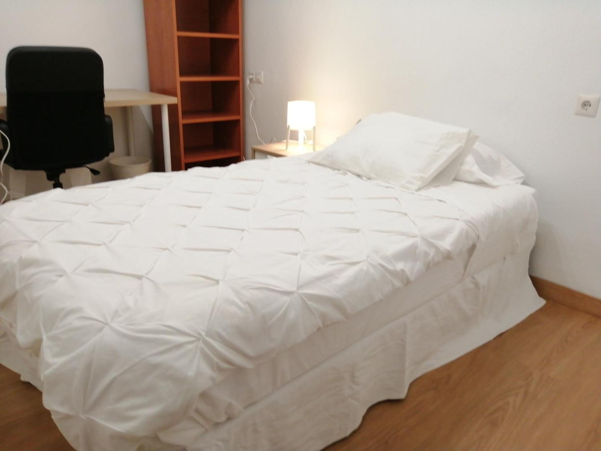 Funcional Y Renovado Apartamento En Iturrama بنبلونة المظهر الخارجي الصورة